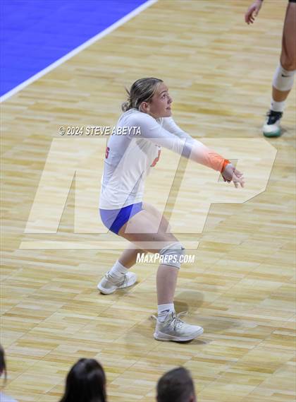 Thumbnail 2 in Legend vs. Cherokee Trail (CHSAA 5A 1st Round Elimination Bracket) photogallery.