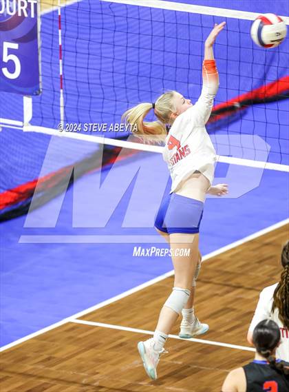 Thumbnail 3 in Legend vs. Cherokee Trail (CHSAA 5A 1st Round Elimination Bracket) photogallery.