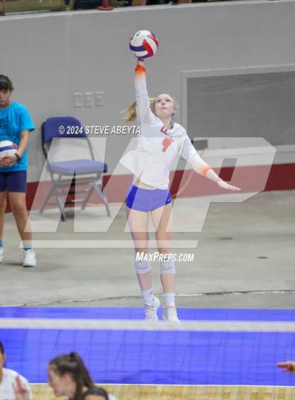 Thumbnail 2 in Legend vs. Cherokee Trail (CHSAA 5A 1st Round Elimination Bracket) photogallery.