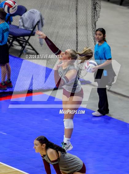 Thumbnail 2 in Legend vs. Cherokee Trail (CHSAA 5A 1st Round Elimination Bracket) photogallery.