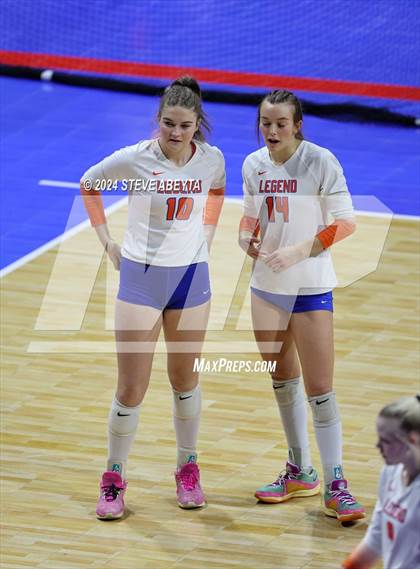 Thumbnail 3 in Legend vs. Cherokee Trail (CHSAA 5A 1st Round Elimination Bracket) photogallery.