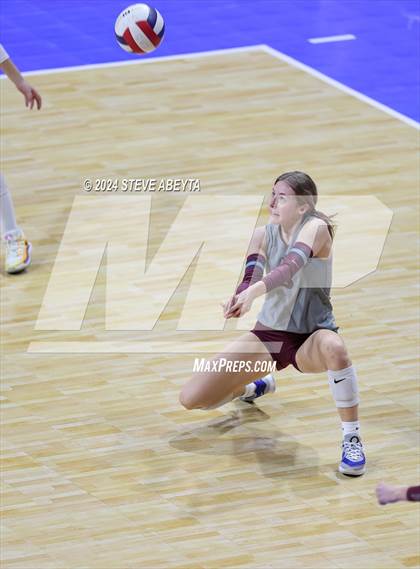 Thumbnail 1 in Legend vs. Cherokee Trail (CHSAA 5A 1st Round Elimination Bracket) photogallery.