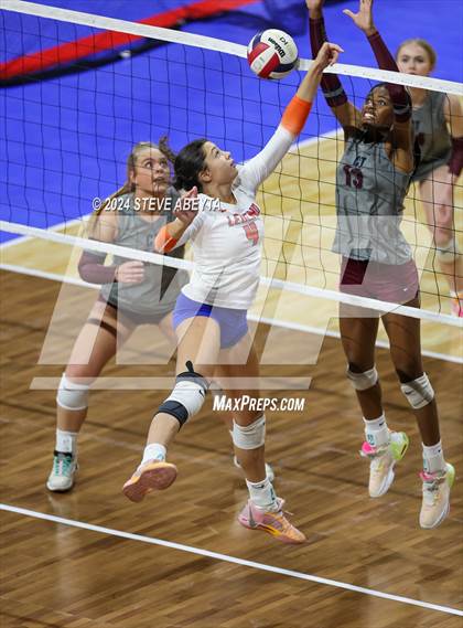 Thumbnail 3 in Legend vs. Cherokee Trail (CHSAA 5A 1st Round Elimination Bracket) photogallery.