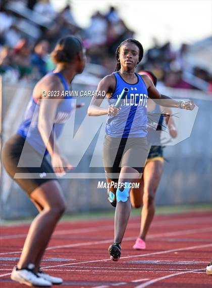Thumbnail 3 in UIL 6A District 14 Region 2 Track and Field Meet photogallery.