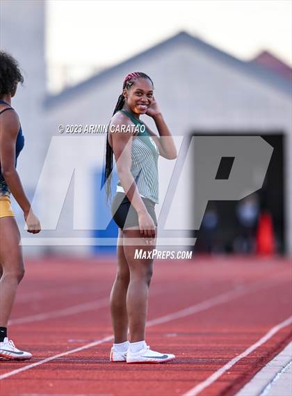Thumbnail 1 in UIL 6A District 14 Region 2 Track and Field Meet photogallery.