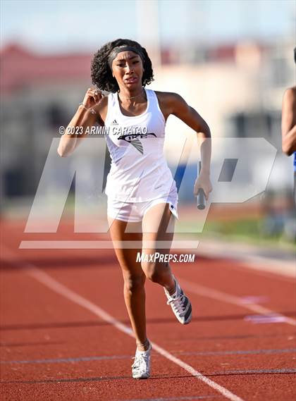 Thumbnail 1 in UIL 6A District 14 Region 2 Track and Field Meet photogallery.