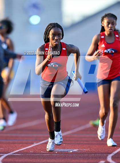 Thumbnail 2 in UIL 6A District 14 Region 2 Track and Field Meet photogallery.