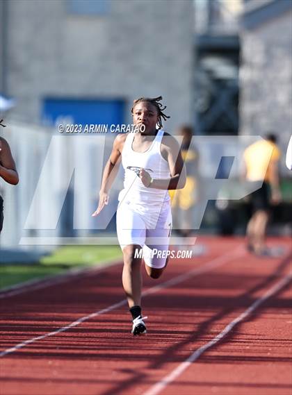 Thumbnail 2 in UIL 6A District 14 Region 2 Track and Field Meet photogallery.