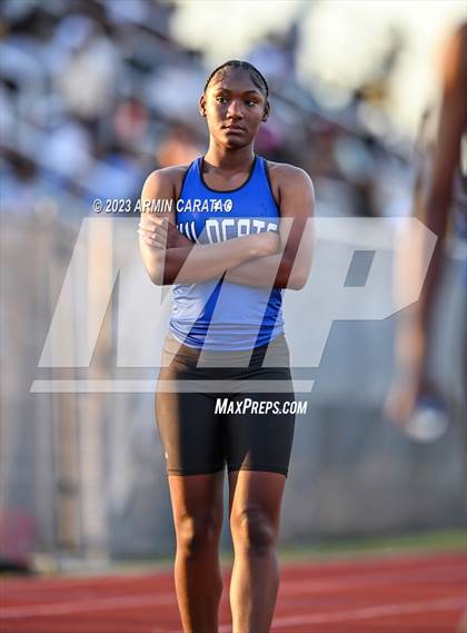 Thumbnail 2 in UIL 6A District 14 Region 2 Track and Field Meet photogallery.
