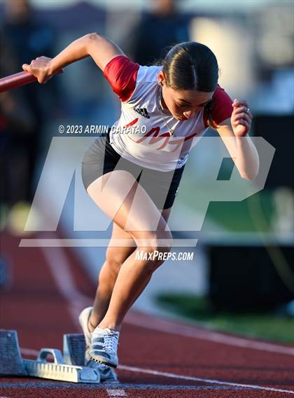 Thumbnail 2 in UIL 6A District 14 Region 2 Track and Field Meet photogallery.