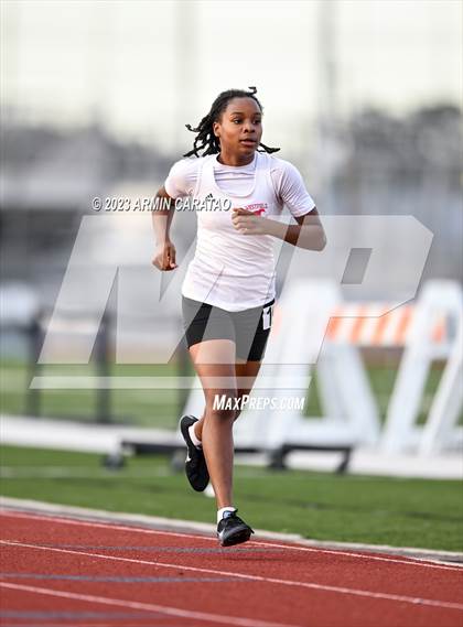 Thumbnail 1 in UIL 6A District 14 Region 2 Track and Field Meet photogallery.