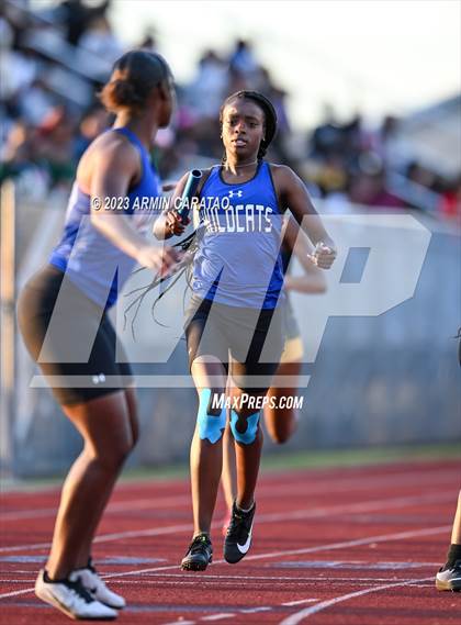 Thumbnail 1 in UIL 6A District 14 Region 2 Track and Field Meet photogallery.