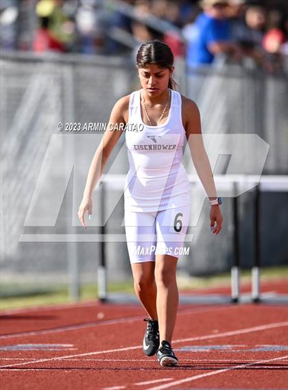 Thumbnail 3 in UIL 6A District 14 Region 2 Track and Field Meet photogallery.