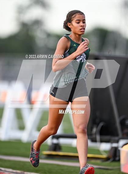Thumbnail 1 in UIL 6A District 14 Region 2 Track and Field Meet photogallery.