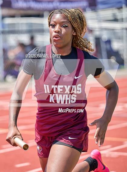 Thumbnail 2 in Lake Houston Conquerors Invitational (4x400M) photogallery.