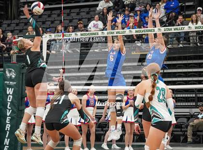 Thumbnail 3 in Canyon View vs. Richfield (UHSAA 3A Finals) photogallery.