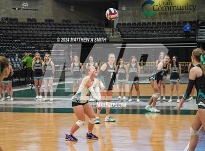 Thumbnail 3 in Canyon View vs. Richfield (UHSAA 3A Finals) photogallery.