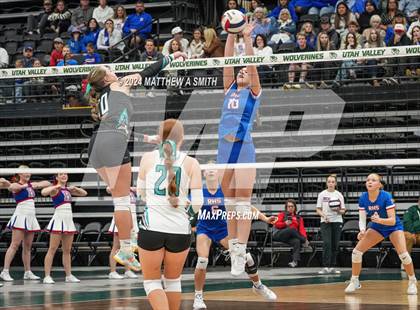 Thumbnail 3 in Canyon View vs. Richfield (UHSAA 3A Finals) photogallery.