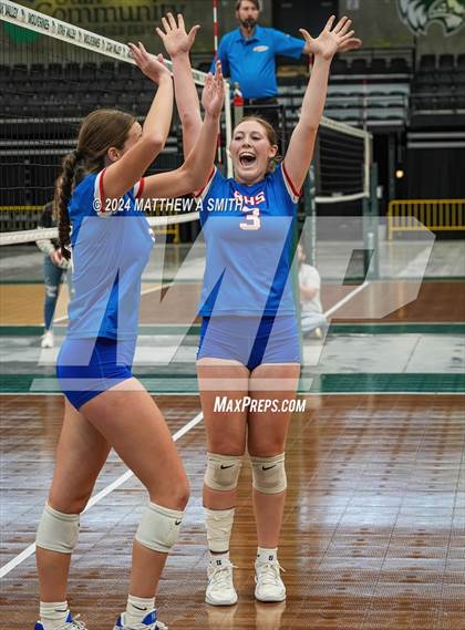 Thumbnail 3 in Canyon View vs. Richfield (UHSAA 3A Finals) photogallery.