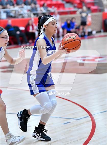 Thumbnail 3 in Huckabay vs. Walnut Springs (UIL 1A Region III Bi-District Playoff) photogallery.