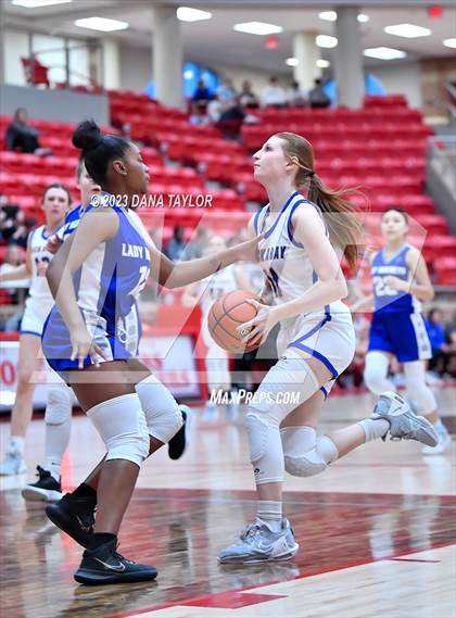 Thumbnail 1 in Huckabay vs. Walnut Springs (UIL 1A Region III Bi-District Playoff) photogallery.