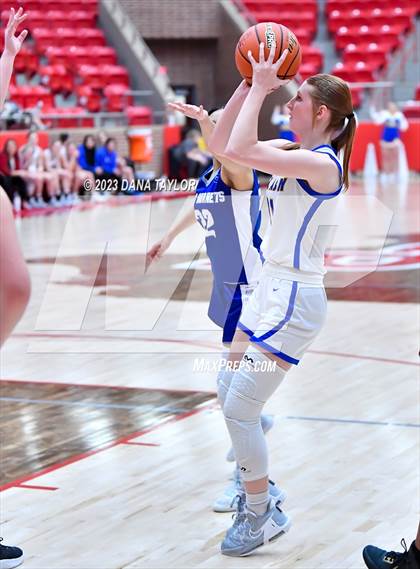 Thumbnail 1 in Huckabay vs. Walnut Springs (UIL 1A Region III Bi-District Playoff) photogallery.
