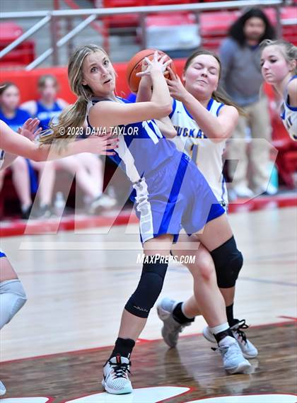 Thumbnail 2 in Huckabay vs. Walnut Springs (UIL 1A Region III Bi-District Playoff) photogallery.