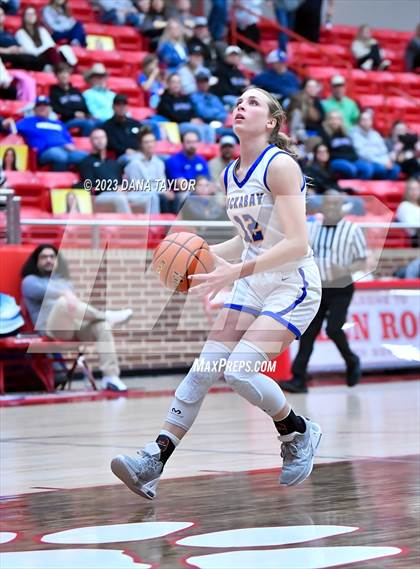 Thumbnail 1 in Huckabay vs. Walnut Springs (UIL 1A Region III Bi-District Playoff) photogallery.