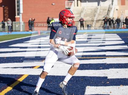 Thumbnail 2 in Everett vs. Central Catholic (MIAA Division 1 North Semifinal) photogallery.