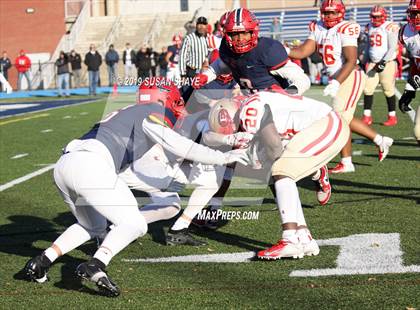Thumbnail 2 in Everett vs. Central Catholic (MIAA Division 1 North Semifinal) photogallery.