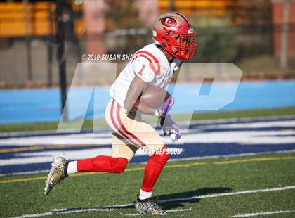 Thumbnail 2 in Everett vs. Central Catholic (MIAA Division 1 North Semifinal) photogallery.