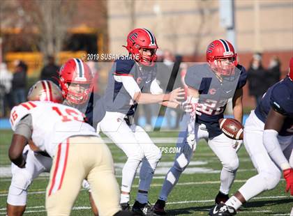 Thumbnail 1 in Everett vs. Central Catholic (MIAA Division 1 North Semifinal) photogallery.