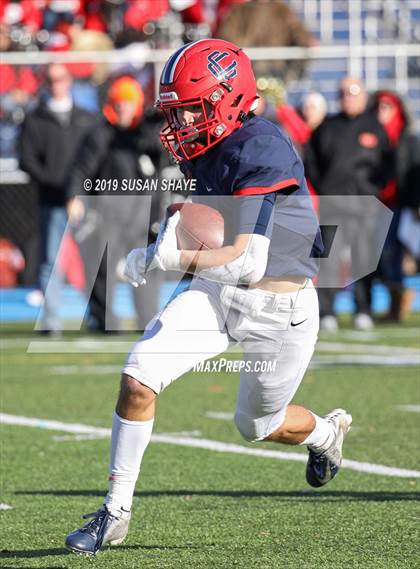 Thumbnail 2 in Everett vs. Central Catholic (MIAA Division 1 North Semifinal) photogallery.