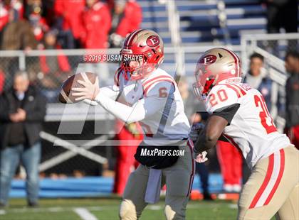 Thumbnail 2 in Everett vs. Central Catholic (MIAA Division 1 North Semifinal) photogallery.