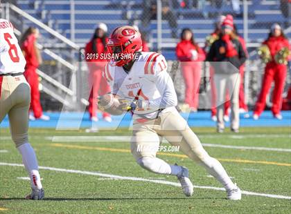 Thumbnail 1 in Everett vs. Central Catholic (MIAA Division 1 North Semifinal) photogallery.