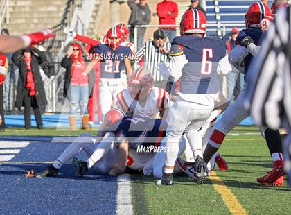 Thumbnail 2 in Everett vs. Central Catholic (MIAA Division 1 North Semifinal) photogallery.