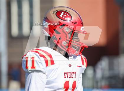 Thumbnail 1 in Everett vs. Central Catholic (MIAA Division 1 North Semifinal) photogallery.