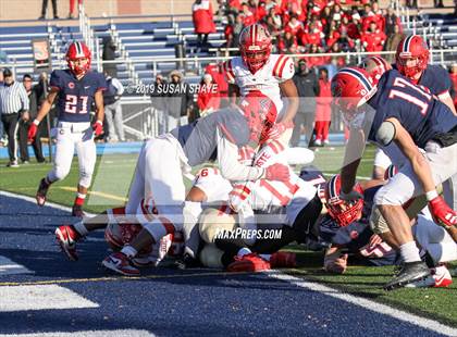 Thumbnail 2 in Everett vs. Central Catholic (MIAA Division 1 North Semifinal) photogallery.