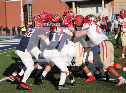 Thumbnail 3 in Everett vs. Central Catholic (MIAA Division 1 North Semifinal) photogallery.