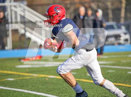 Thumbnail 2 in Everett vs. Central Catholic (MIAA Division 1 North Semifinal) photogallery.
