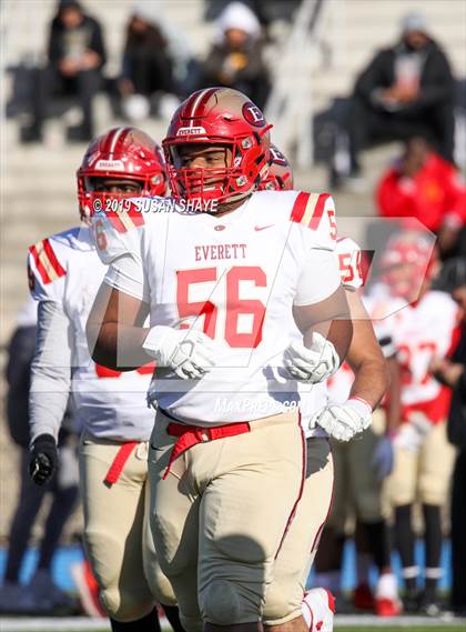 Thumbnail 1 in Everett vs. Central Catholic (MIAA Division 1 North Semifinal) photogallery.