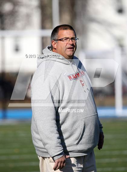 Thumbnail 3 in Everett vs. Central Catholic (MIAA Division 1 North Semifinal) photogallery.