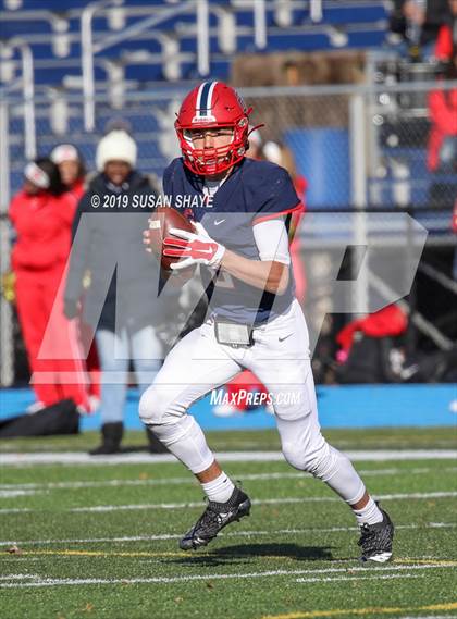 Thumbnail 3 in Everett vs. Central Catholic (MIAA Division 1 North Semifinal) photogallery.