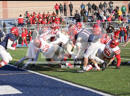 Thumbnail 1 in Everett vs. Central Catholic (MIAA Division 1 North Semifinal) photogallery.