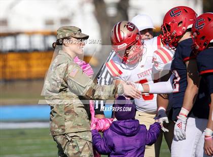 Thumbnail 3 in Everett vs. Central Catholic (MIAA Division 1 North Semifinal) photogallery.