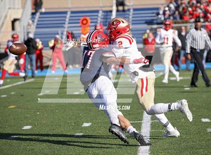 Thumbnail 2 in Everett vs. Central Catholic (MIAA Division 1 North Semifinal) photogallery.