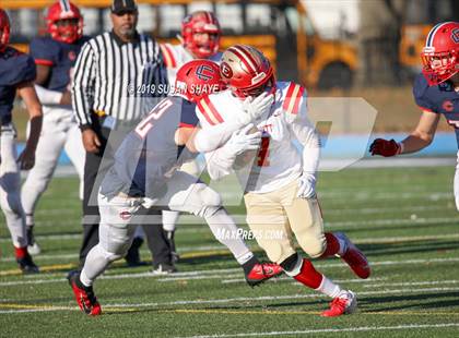 Thumbnail 2 in Everett vs. Central Catholic (MIAA Division 1 North Semifinal) photogallery.