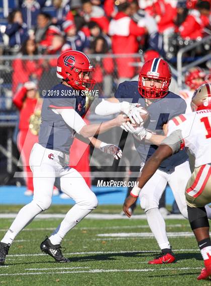Thumbnail 2 in Everett vs. Central Catholic (MIAA Division 1 North Semifinal) photogallery.