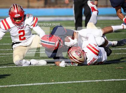 Thumbnail 2 in Everett vs. Central Catholic (MIAA Division 1 North Semifinal) photogallery.