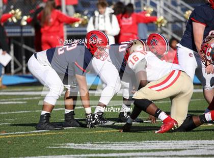 Thumbnail 1 in Everett vs. Central Catholic (MIAA Division 1 North Semifinal) photogallery.